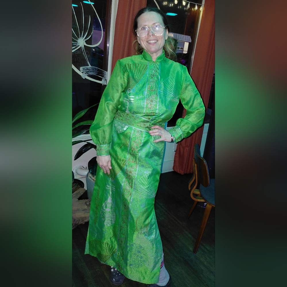 Elegant Green Long Sleeve Dress